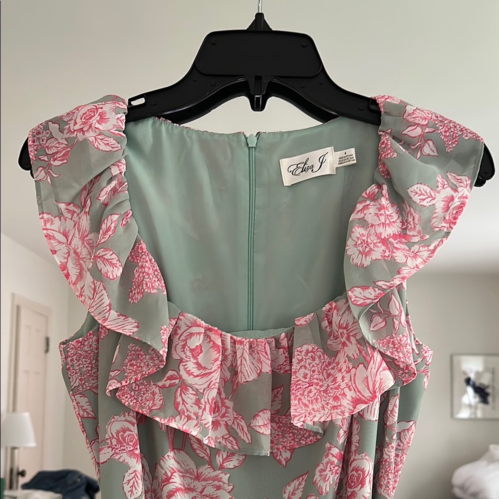 Eliza J NWT Floral Midi Dress sz 4
